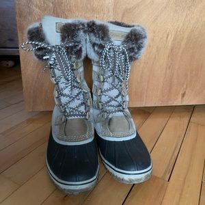 Eddie Bauer Snow Boots 8